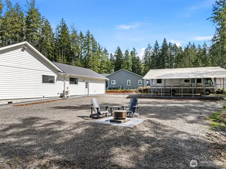 Parking/ fire pit/ covered storage in back
