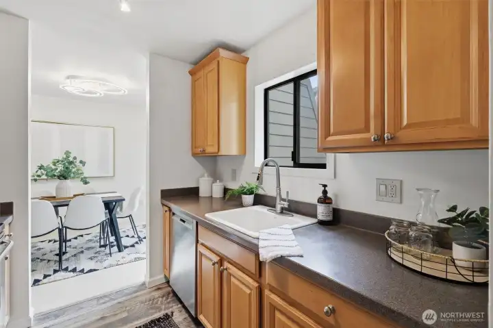 Updated kitchen features.