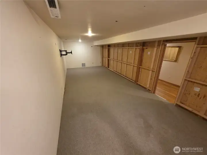 Downstairs bonus room could be tv room or storage or ??? Downstairs bonus room could be tv room or storage or ???