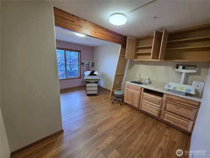 Bedroom that was used as an office Bedroom that was used as an office