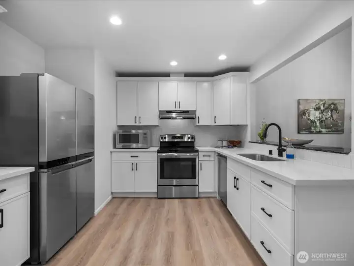 STUNNING fully updated kitchen! So spacious! STUNNING fully updated kitchen! So spacious!