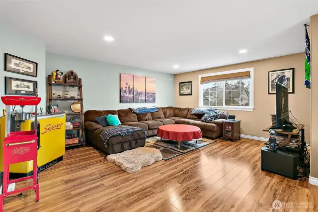 Upstairs bonus room, with closet. Could be 5th bedroom, if needed.