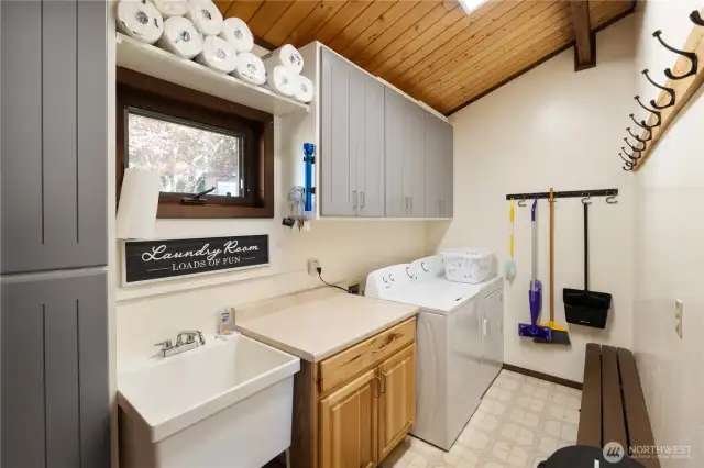 Laundry/mudroom tons of storage and functionality