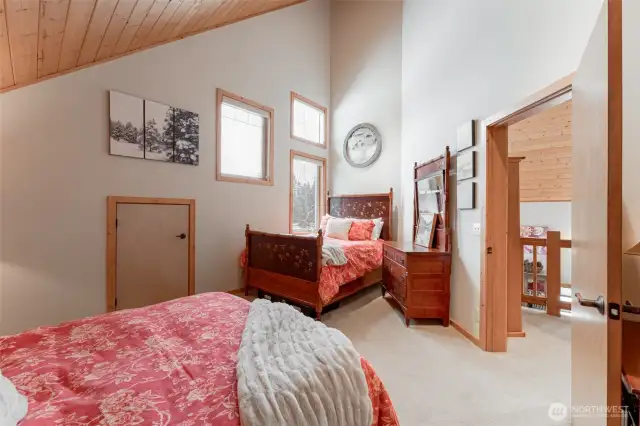 Home 2nd bedroom