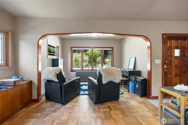 Knock out nook used to house the coveted grand piano!