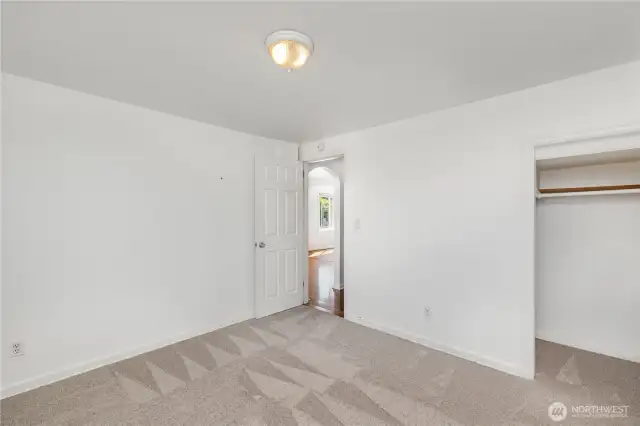 Another angle showing the closet space.