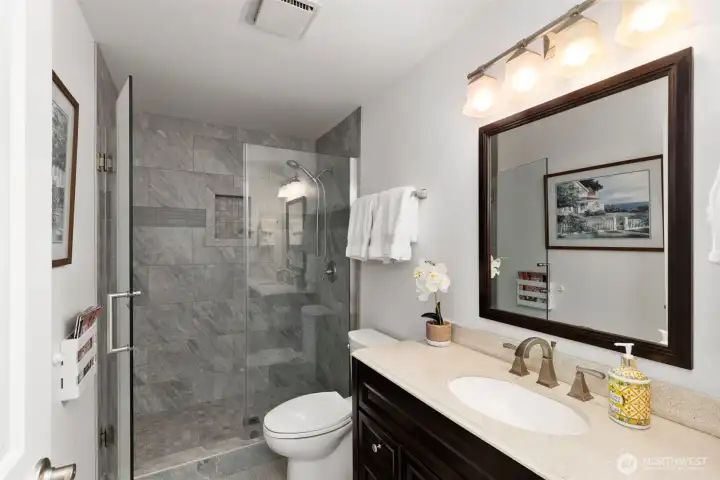 Main level guest bath.