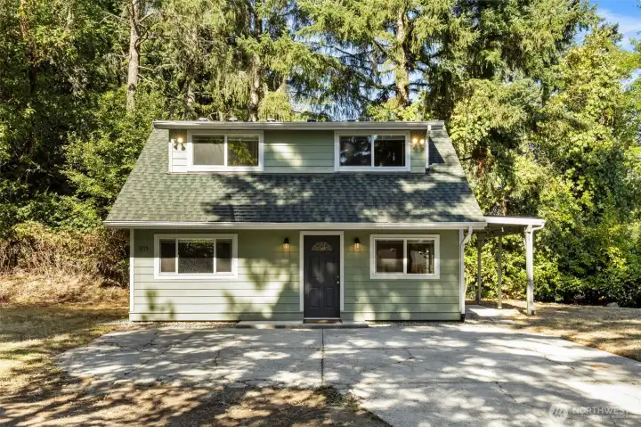 Charming 2-bedroom, 1-bath home with a bonus room.