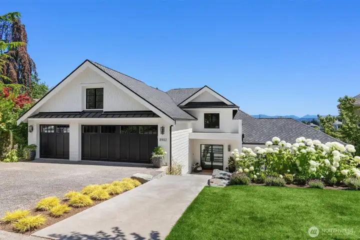 3 Car Garage