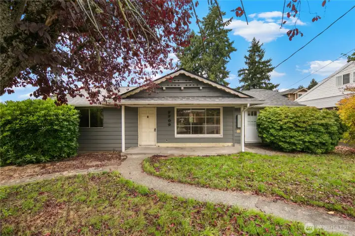 Front of home. Loads of trees for privacy from the road.
