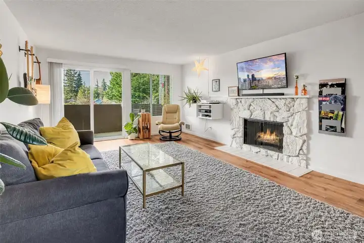 Enjoy the working wood burning fireplace for cozy winter nights, and the Lanai for sunny spring and summer mornings.