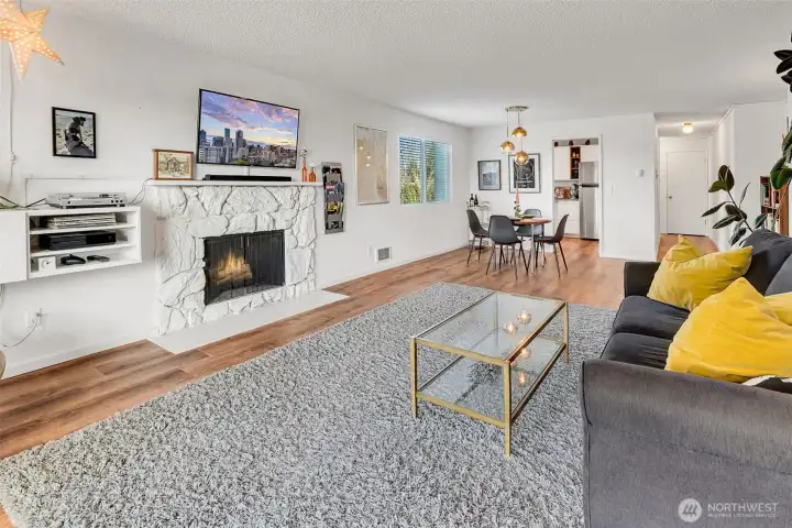 Entertaining made easy with all this space!