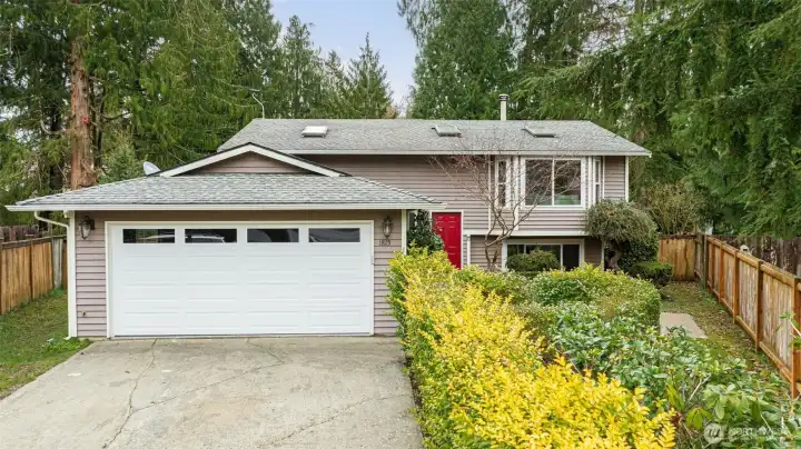 This is the kind of home you notice right away.