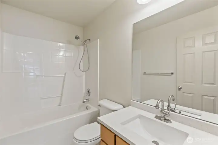 2nd full bath upstairs