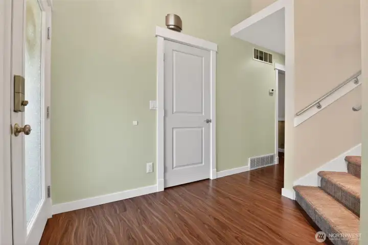Door is the private entrance to Additional living Door is the private entrance to Additional living