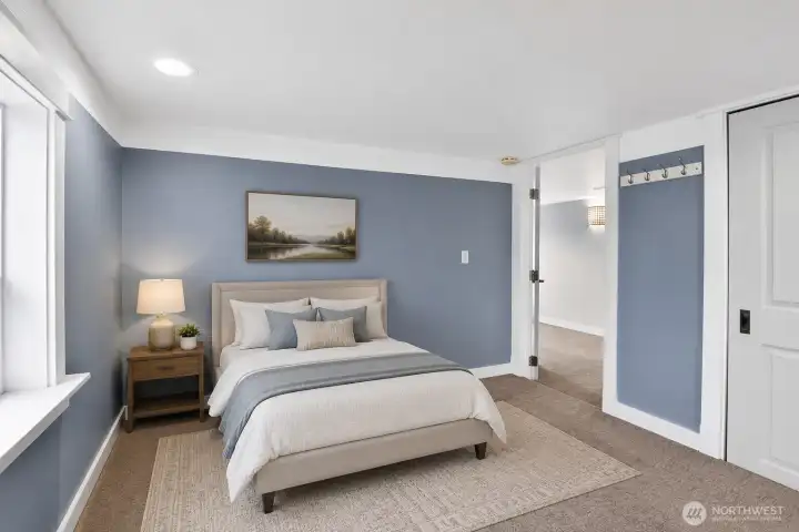 Additional bedroom with private entrance Additional bedroom with private entrance