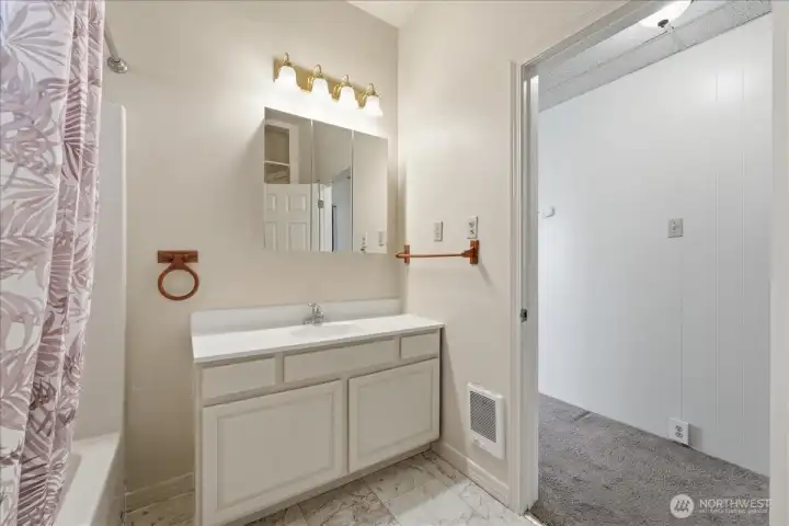 Full bath Full bath