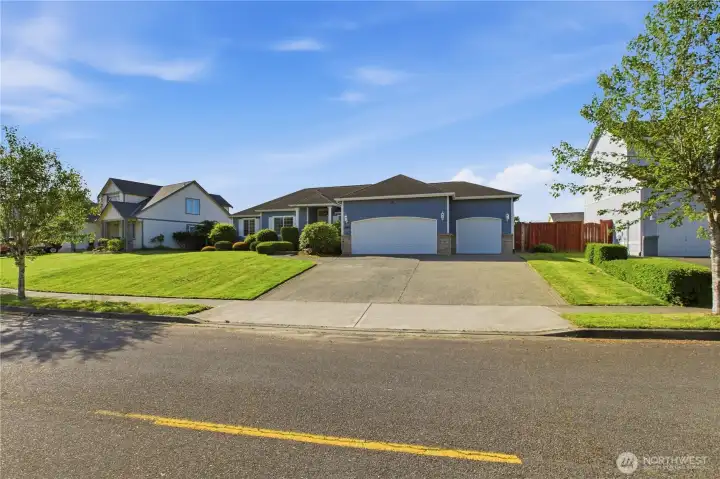 Lovely large,open rambler in the heart of Buckley! Garage has High Ceilings! Lots of offstreet parking and street parking for your summer BBQS! Lovely large,open rambler in the heart of Buckley! Garage has High Ceilings! Lots of offstreet parking and street parking for your summer BBQS!