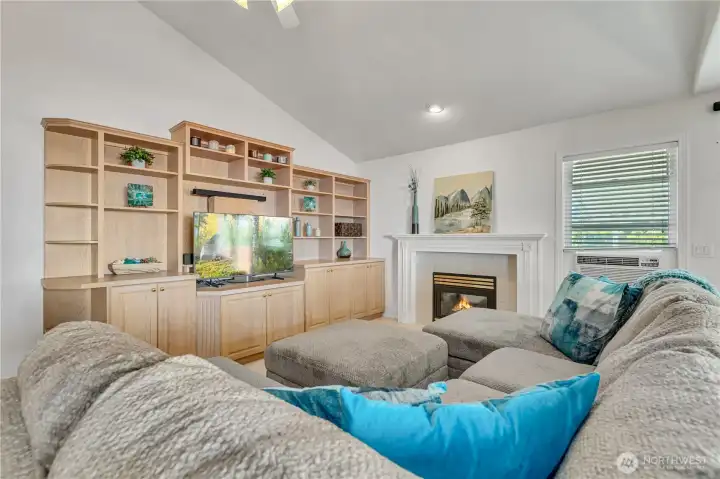 Check out these awesome built ins! And a cozy gas fireplace too! Check out these awesome built ins! And a cozy gas fireplace too!
