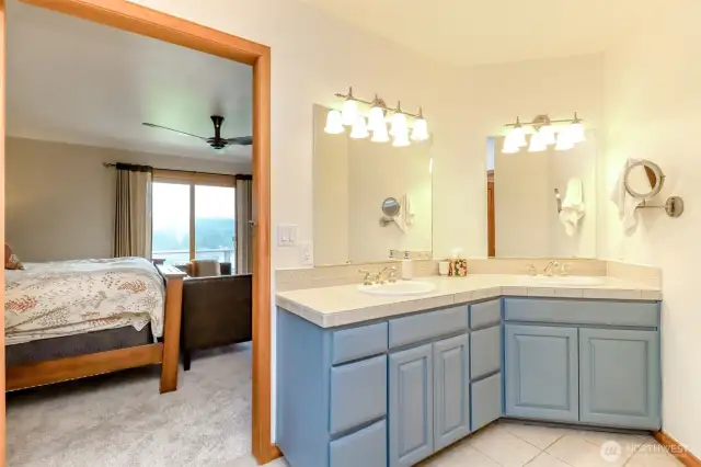 Dual sinks with cabinets for extra storage