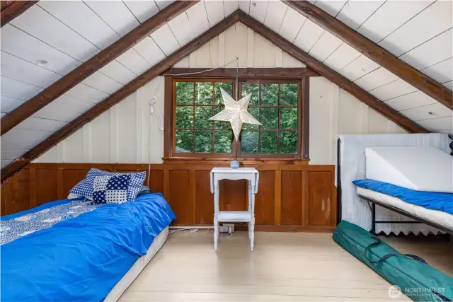 Loft 1