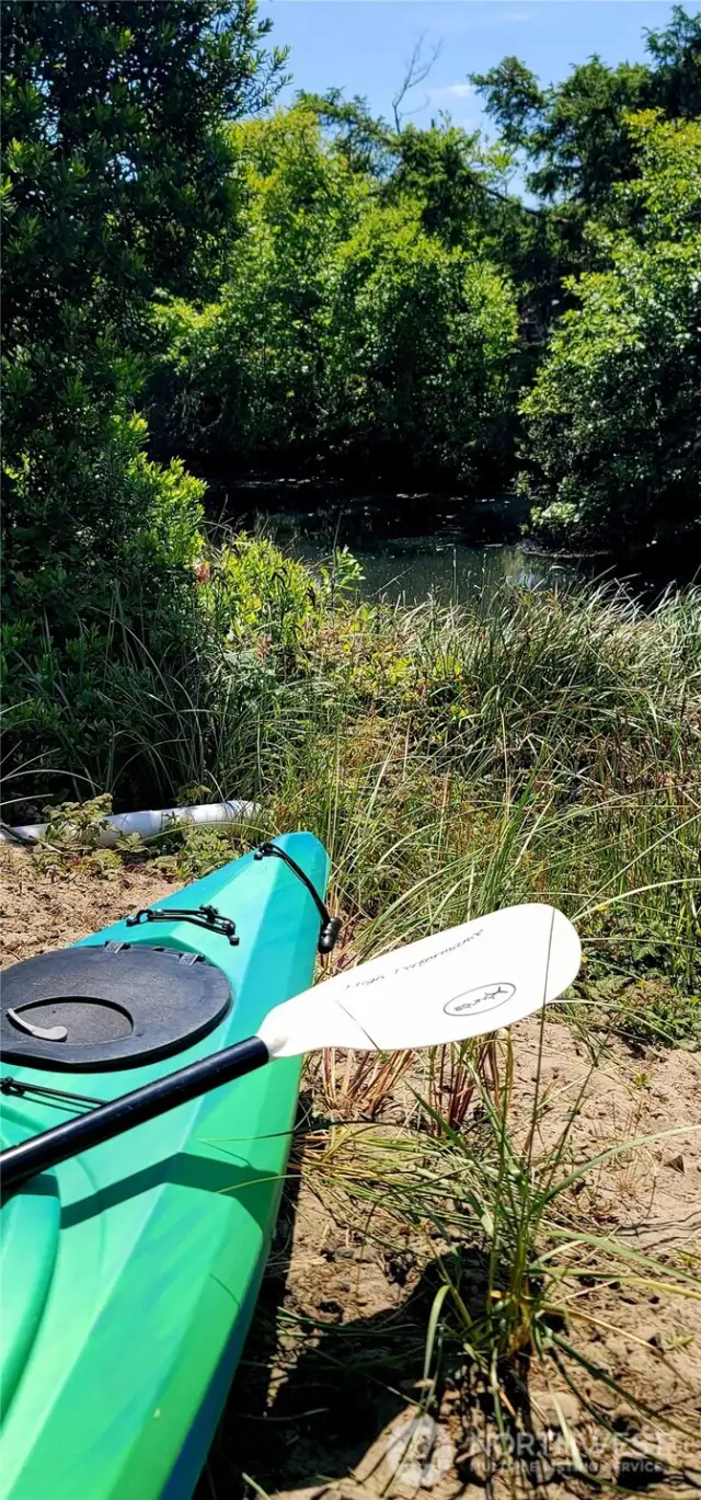 Peaceful and picturesque, this canal-side launch spot invites spontaneous kayaking adventures right from your own backyard. Surrounded by lush greenery and frequented by graceful waterfowl, it’s a low-maintenance outdoor retreat where the rhythms of nature set the pace.