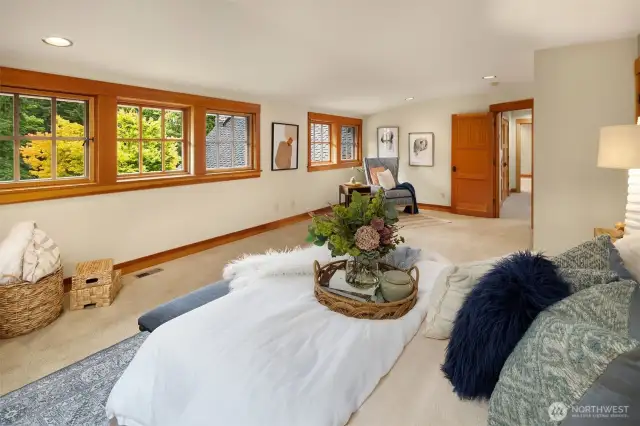 Upper primary Bedroom with 5-piece stone bathroom