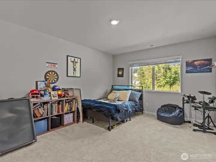 Upstairs Bedroom #2