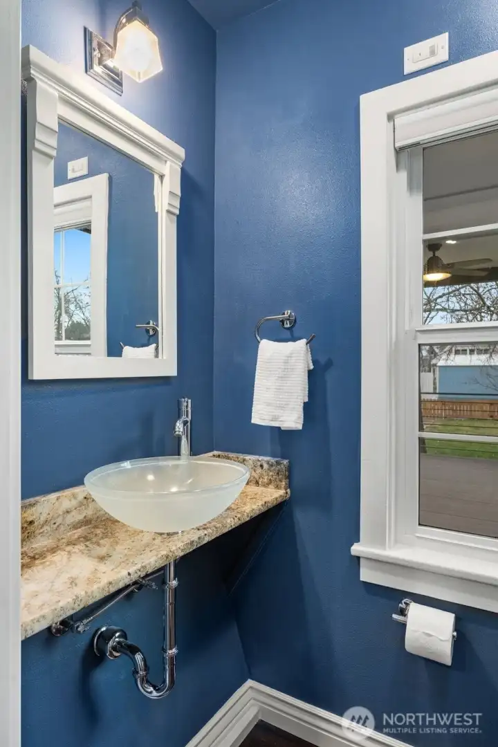 1/2 bath off studio/office