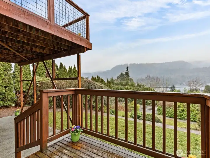 2 great decks for enjoying the picture perfect weather the PNW has to offer in the Spring and Summer.