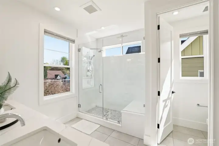 Spa-inspired primary ensuite