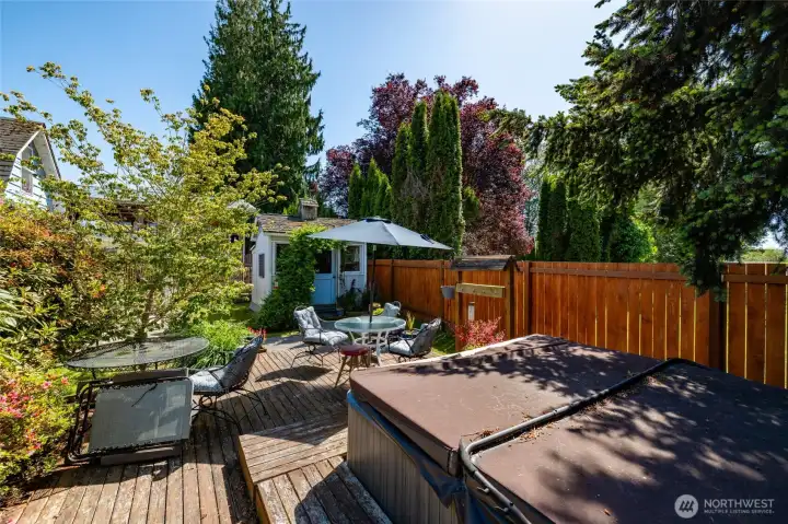 Rear deck with built in hot tub. (Hot Tub is currently non functional)