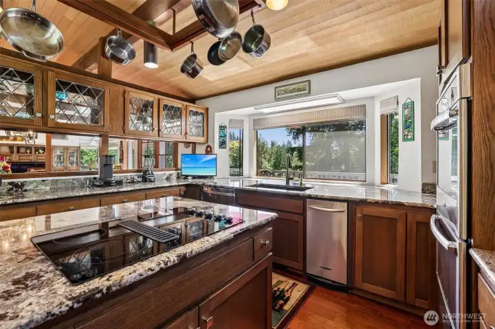 Double oven and more views!!