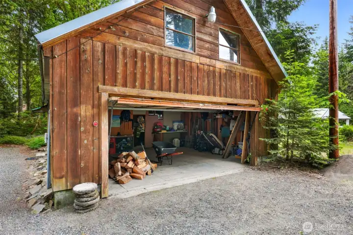 Potential to Convert Garage to Similar-Size Cabin