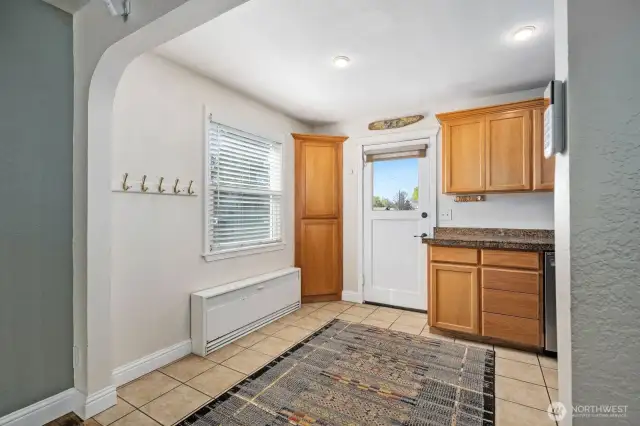 Kitchen Eating Space with corner pantry