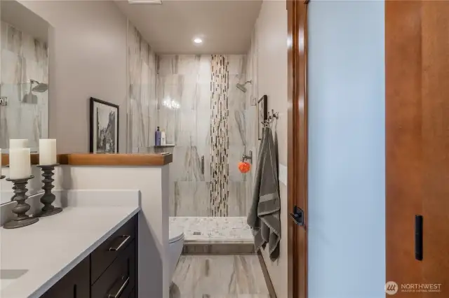 Upper hall bath