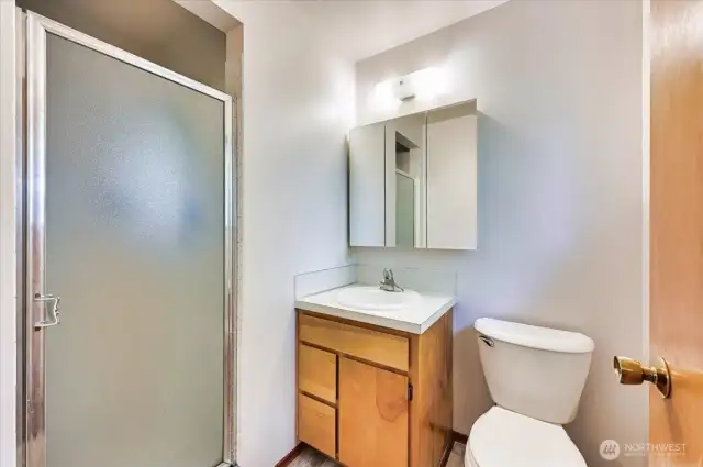 Primary 3/4 Bath