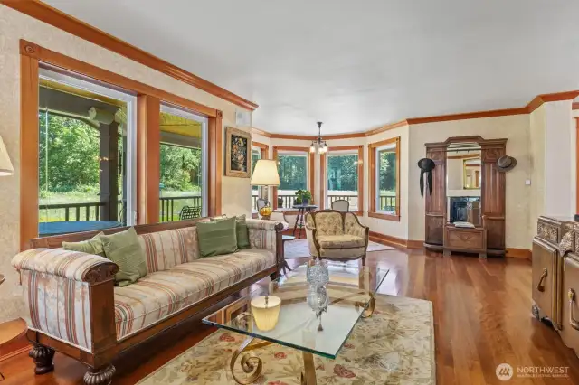 Some furniture available for negotiation following a mutually signed offer.