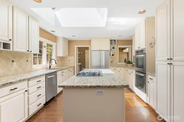Wow! All new appliances that stay!