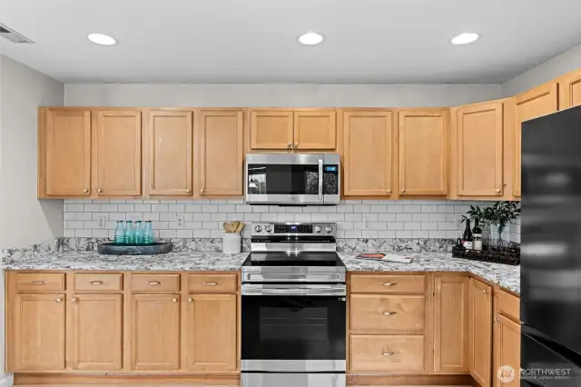 New stove, dishwasher and refrigerator