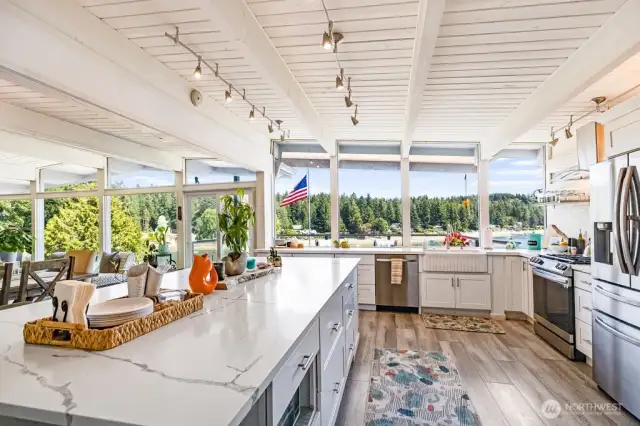 Wonderful island with tons of built ins and microwave oven