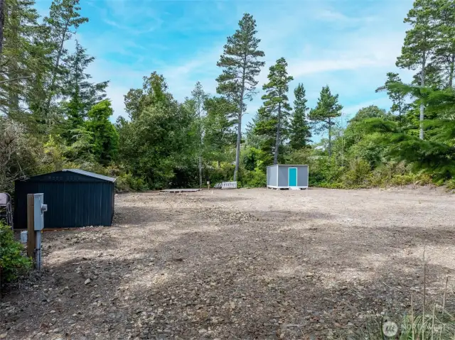 Entrance from driveway to RV pad