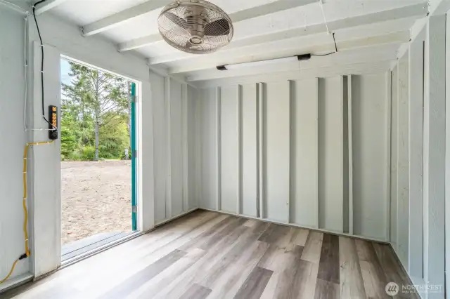 10 x 12 wood building interior