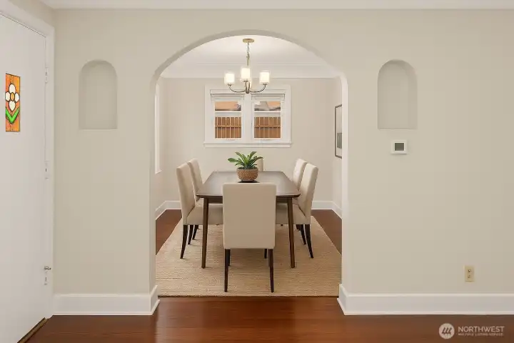 Dining Area VR Staged
