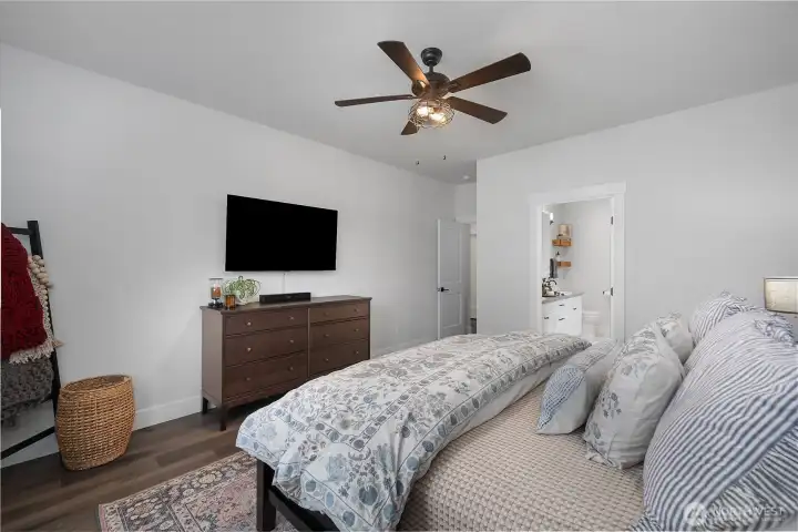 Complete with ceiling fan and walk-in closet