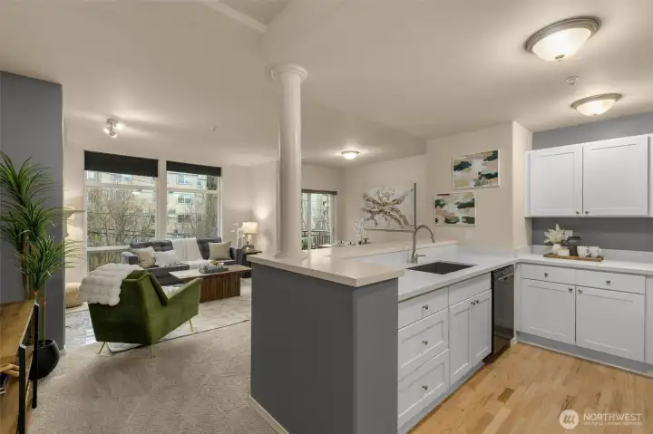 Soft close kitchen cabinets and drawers