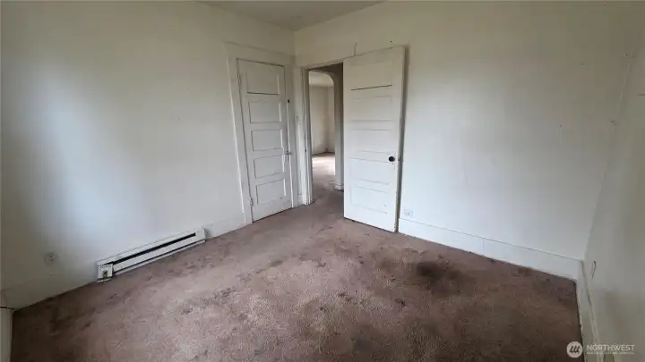 2nd bedroom on main level with nice natural lighting