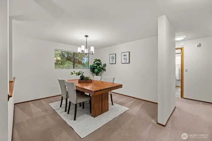 Large dining room, room for all!