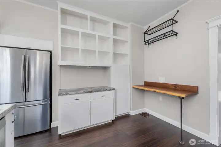 Beautiful Built-ins and Eat-in Space or Prep Table