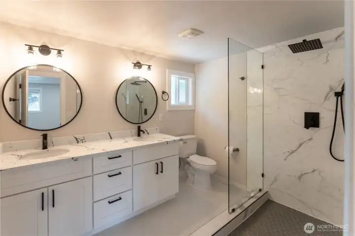 Modern luxury ensuite bathroom with dual vanity